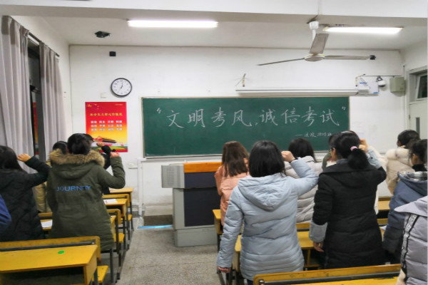 Cache_70b5fcf1832af171._meitu_4.jpg